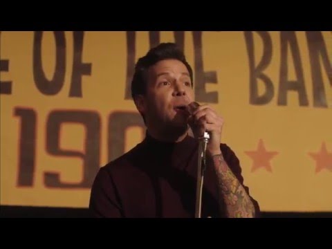 Simple Plan - Singing In The Rain (Official Video)