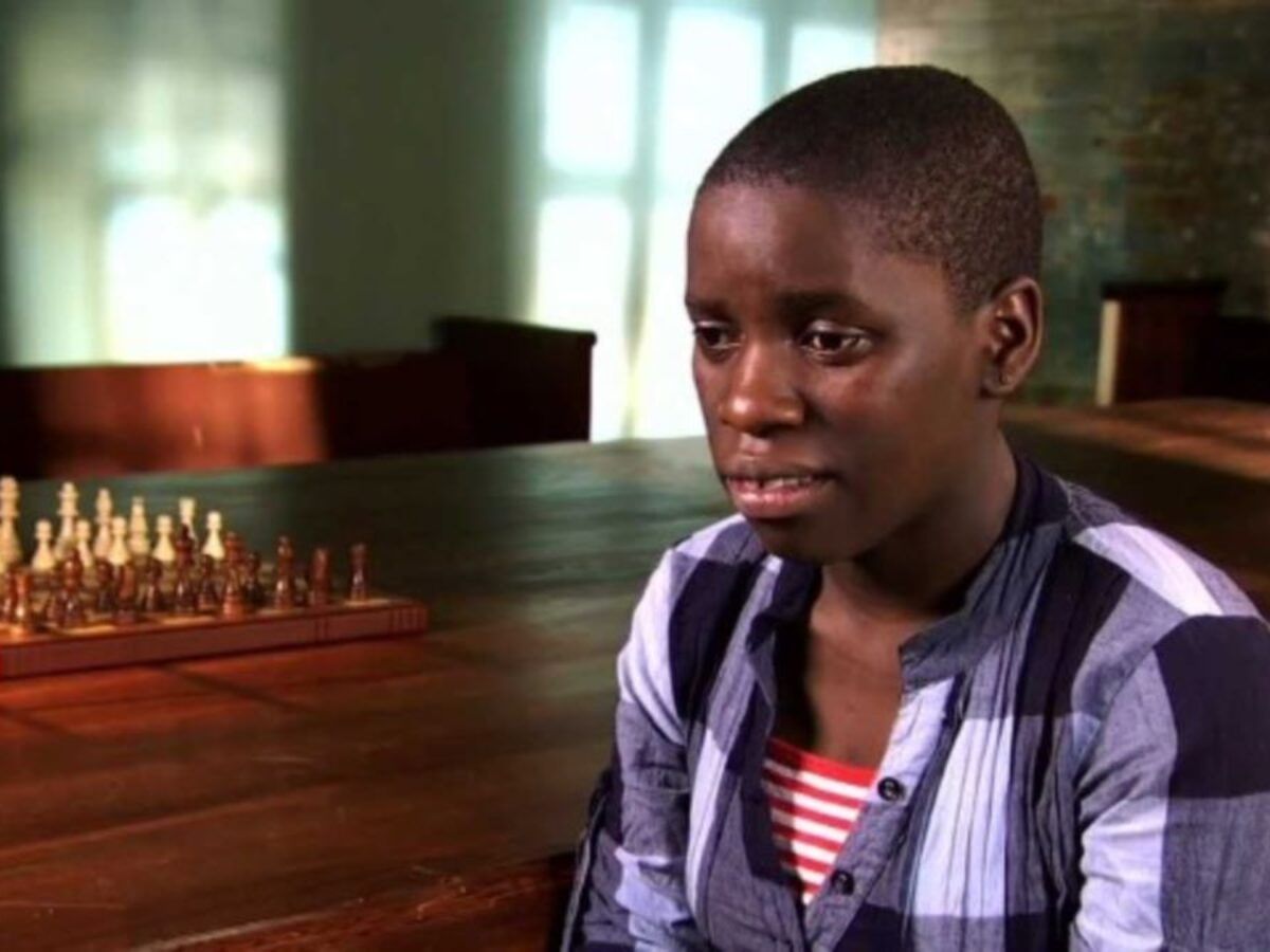 Atriz de 'Rainha de Katwe', Nikita Pearl Waligwa morre aos 15 anos de idade