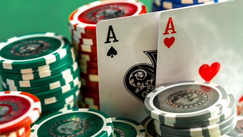 Onde jogar poker online de maneira divertida e segura